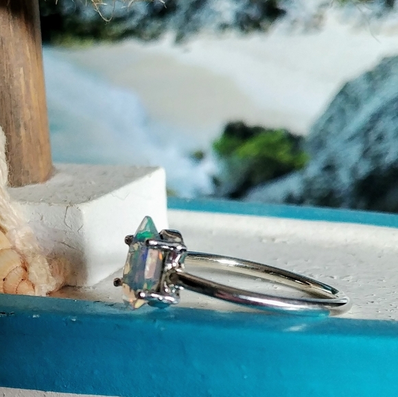 HPπ Faceted Ethiopian Opal 925 SS Ring Je - Picture 3 of 7